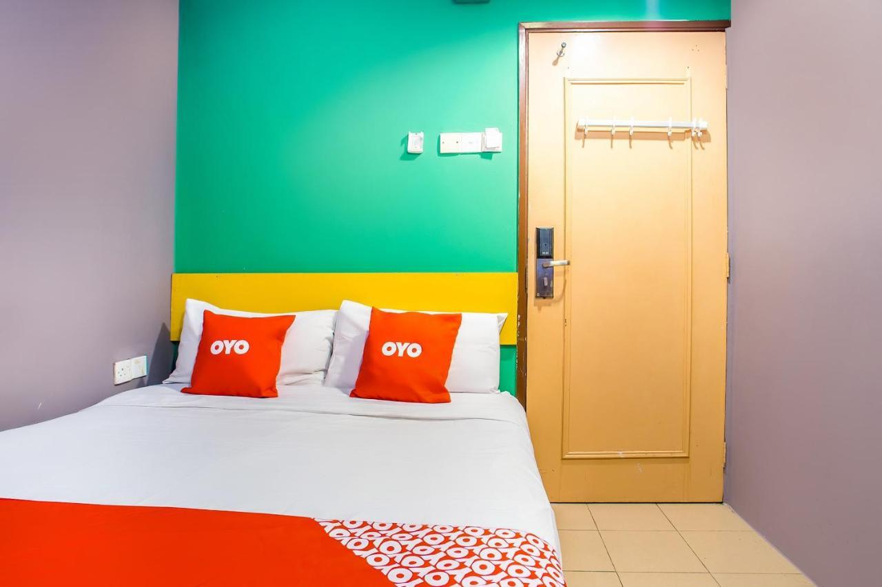 Oyo 89688 Alor Street Hotel Kuala Lumpur Exterior foto